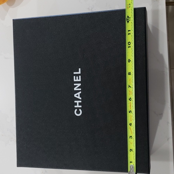 Chanel boot box - Picture 4 of 6